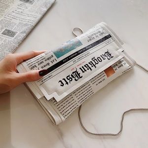 Newsy news fashion print shoulder handbag